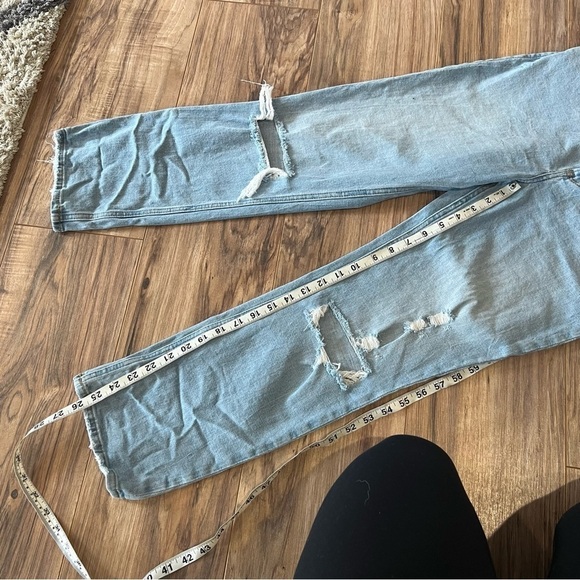 Abercrombie & Fitch Ultra High Rise Ankle Straight Jeans - Picture 5 of 6